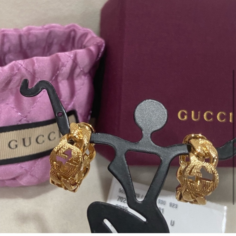 Gucci Brushed Gold GG chain hoop earrings - Picture 1 of 7